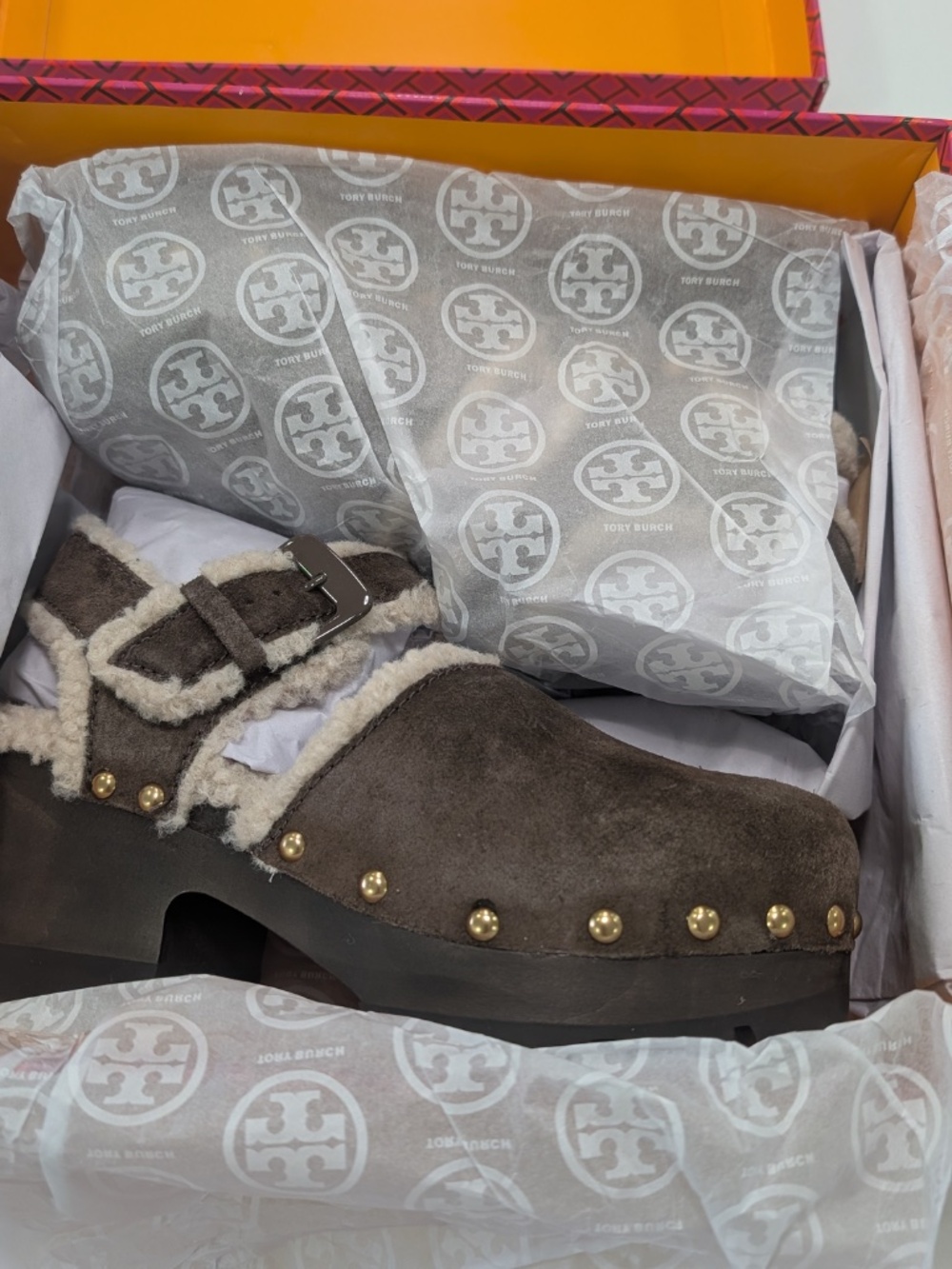 Tory Burch Shearling Lug Sole Clogs Suede Deep Espresso Brown Size 9 NIB 70mm - Picture 5 of 17